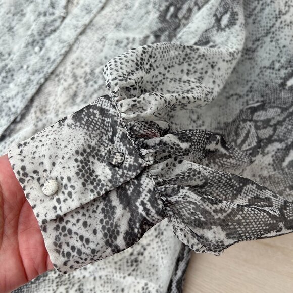 Mare Mare x Anthropologie Puff Sleeve Grey & White Python Print Sheer Blouse (L) - Picture 7 of 16